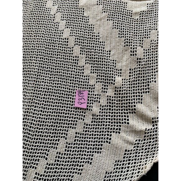 Crocheted Antique Mantle Scarf With Geometric Design 18" X 107" - Picture 12 of 12